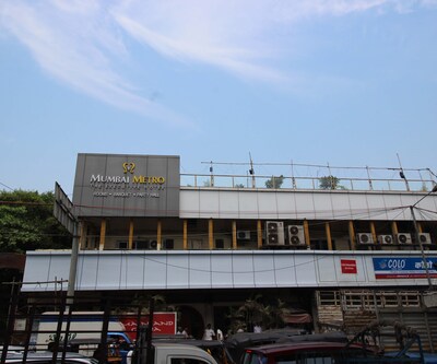 Mumbai Metro - The Executive Hotel